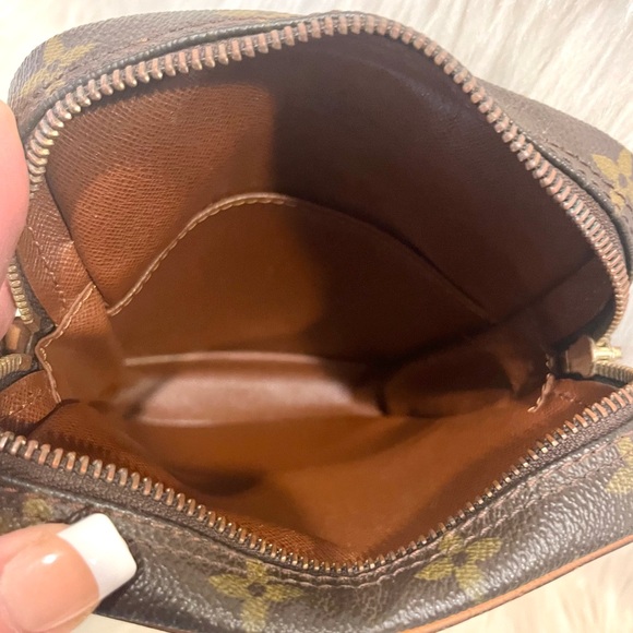 Authentic Louis Vuitton Danube Crossbody Shoulder Bag Purse Pouch Carryall Tote - Picture 10 of 14